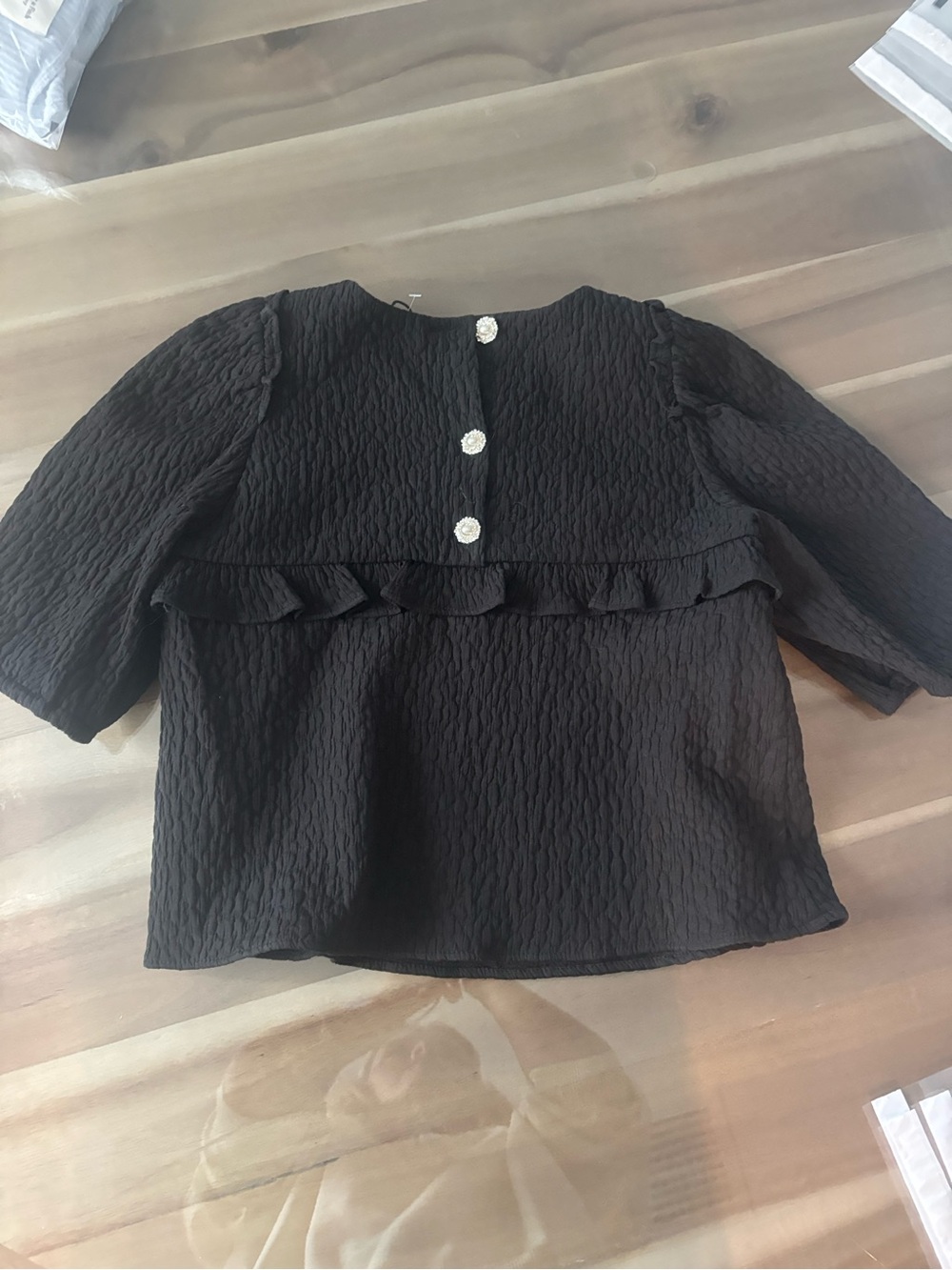 Zara Black Ruffle Back Button Blouse